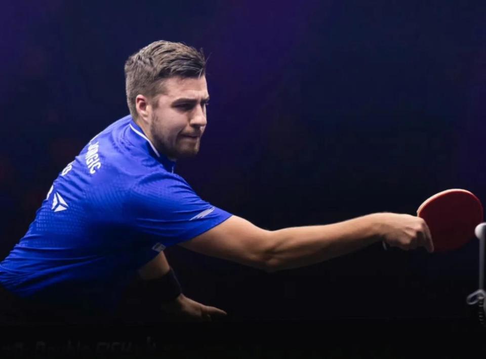 心球员采取 心球员采取